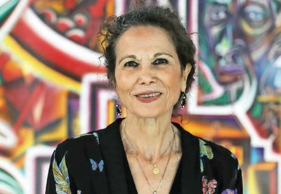 Julia Alvarez